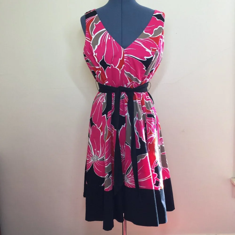 Jones Wear Cotton Pink and Black Hibiscus Dress Size 12 - Picture 1 of 6